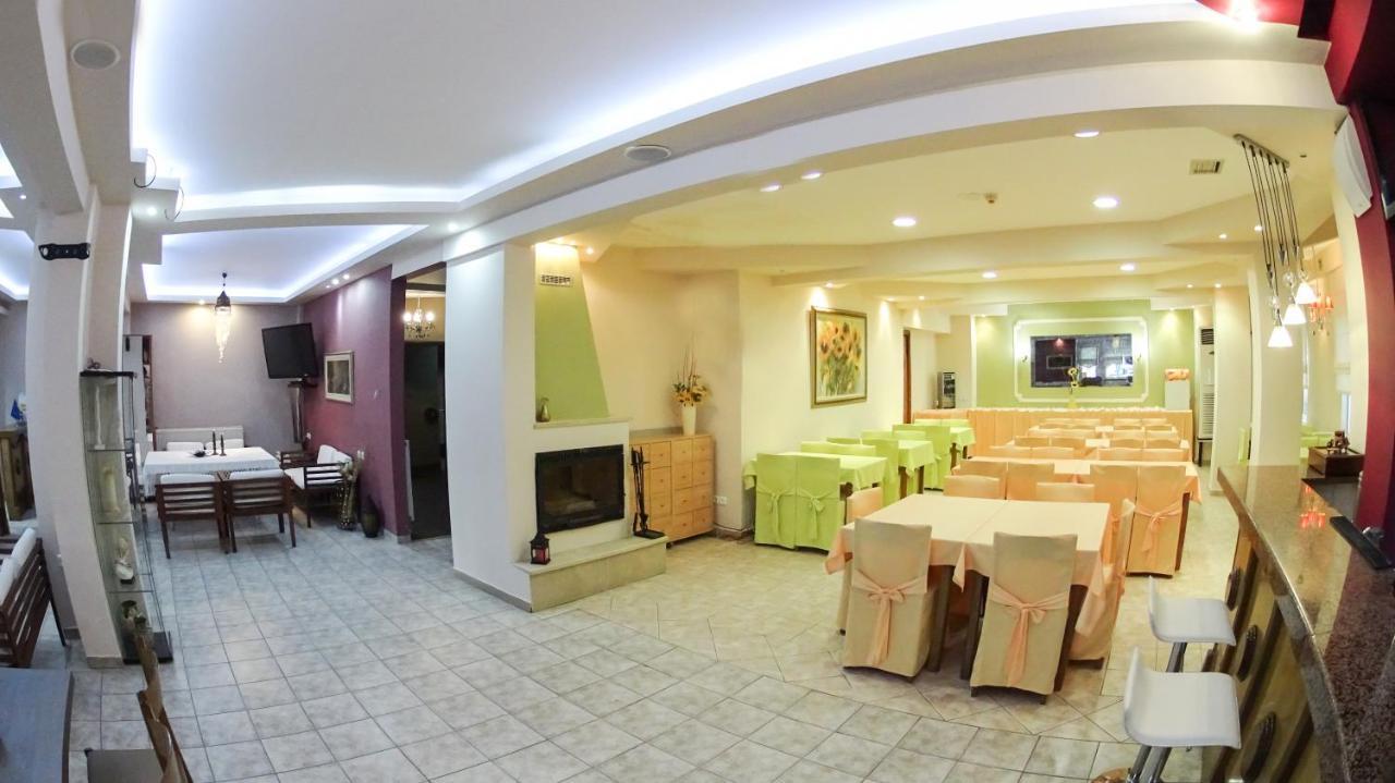 Hotel Erato Paralía エクステリア 写真